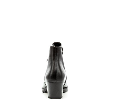 Bottines noires en cuir lisse