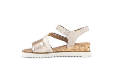 Sandales beige-dorées en cuir métallisé