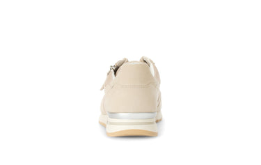 Baskets beiges en cuir velours